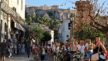 Έσπασε τα κοντέρ ο τουρισμός: Στα €20,5 δισ. έφτασαν οι εισπράξεις το 2023