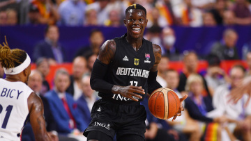 Ντένις Σρέντερ: Πώς να χάσετε 80 εκατομμύρια δολάρια - Η μεγαλομανία που γύρισε... μπούμερανγκ στον σταρ των Λέικερς