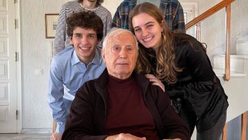 Νίκος Ξανθόπουλος: Η συγκινητική ανάρτηση της εγγονής του - «Θα μείνεις "αθάνατος"»