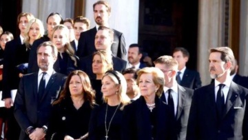 Τατιάνα Μπλάτνικ: Οι άγρυπνες νύχτες και η άψογα οργανωμένη κηδεία του πεθερού της