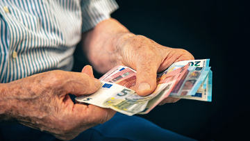 Πώς θα διαμορφωθούν οι νέες συντάξεις - 750.000 οι δικαιούχοι επιδόματος προσωπικής διαφοράς