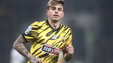 Λάζαρος Ρότα: Ανανέωσε έως το 2026 στην ΑΕΚ 