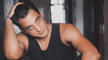 Δήμος Αναστασιάδης: «Θαυμάστρια ήρθε στο καμαρίνι και έβγαλε τα ρούχα της»