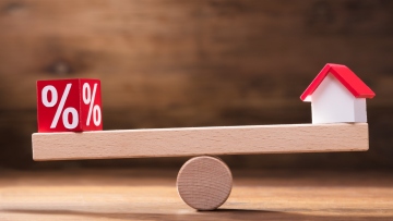 Βρετανία: Η Τράπεζα της Αγγλίας αυξάνει τα επιτόκια στο 4% - Το υψηλότερο επίπεδο από το 2008