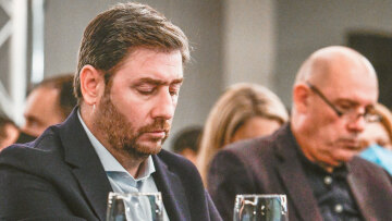 Γιατί «ξεφουσκώνει» ο Ανδρουλάκης - Αποσύρθηκαν 145 υποψήφιοι βουλευτές σε 4 μήνες