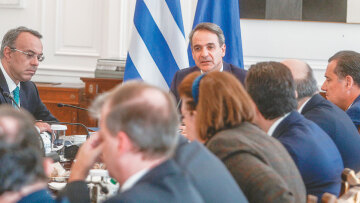 Εφορία, ταμεία, δήμοι, όλα σε 72 δόσεις - Τι προβλέπει το σχέδιο