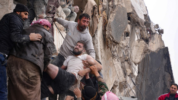 Τραγωδία δίχως τέλος σε Τουρκία και Συρία από τους σεισμούς - Πάνω από 3.800 νεκροί