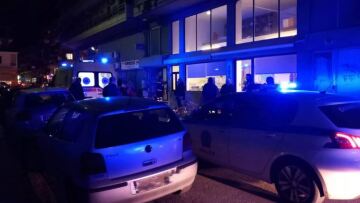 Τρίκαλα: Νεκρή γυναίκα μετά από πτώση από τον 3ο όροφο πολυκατοικίας