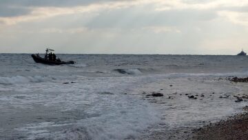 Μυτιλήνη: Πώς έγινε το ναυάγιο με τους τρεις νεκρούς -  «Τα κύματα τους χτυπούσαν στα βράχια»