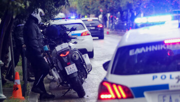 Τρεις συλλήψεις για διακίνηση ναρκωτικών στο κέντρο της Αθήνας και στη Δυτική Αττική