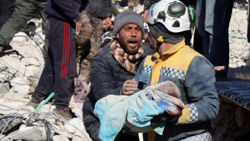 Σεισμός Τουρκία - Συρία: «Ήταν σαν να έβαζες δυναμίτη στα κτίρια για να τα ανατινάξεις» - Πάνω από 15.000 νεκροί