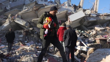 Σεισμός στην Τουρκία: Επιδημίες και μολύνσεις απειλούν τις περιοχές που επλήγησαν