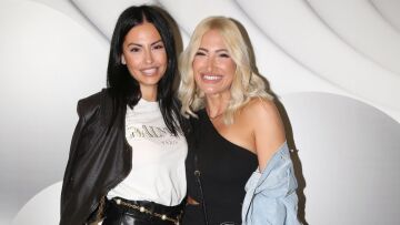 Δήμητρα Αλεξανδράκη: Φωτογραφίζει την Ιωάννα Τούνη να θηλάζει τον γιο της