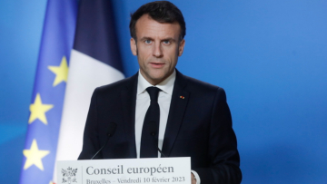 Γαλλία: H ώρα των εξηγήσεων για τον Μακρόν - Καλείται να πείσει τους Γάλλους για τη μεταρρύθμιση του συνταξιοδοτικού