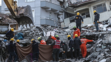 Σεισμός σε Τουρκία - Συρία: Μεγαλώνει η λίστα των νεκρών - Σβήνουν οι ελπίδες για επιζώντες