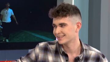 Victor Vernicos: «Γεννήθηκα τη χρονιά που ήταν εδώ στην Ελλάδα η Eurovision, ελπίζω να είναι καρμικό»