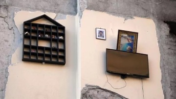 Σεισμός στην Τουρκία – Πολυκατοικία που κατέρρευσε «δανειζόταν» τον τοίχο της γειτονικής