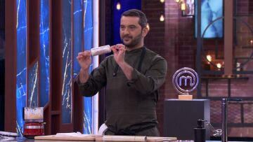 MasterChef: Ο Λεωνίδας Κουτσόπουλος μοιράζεται τα μυστικά του με τους επίδοξους μάγειρες σε ένα νέο MasterClass