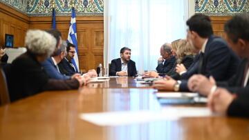 Ανδρουλάκης: «Χρειάζονται πρωτοβουλίες, που θωρακίζουν τη μεσαία τάξη και τους πιο ευάλωτους συμπολίτες μας»