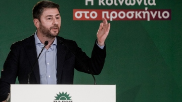 Η ΝΔ απαντά στο ΠΑΣΟΚ: Οι προσκλήσεις Μητσοτάκη σε Ανδρουλάκη έγιναν 8 μήνες πριν την υπόθεση των παρακολουθήσεων