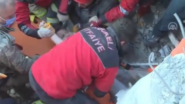 Σεισμός στην Τουρκία: Διασώθηκε 13χρονος μετά από 182 ώρες κάτω από τα συντρίμμια στο Χατάι - Βίντεο