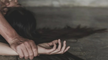 Νέα Σμύρνη: Προθεσμία να απολογηθούν πήραν οι τρεις κατηγορούμενοι για την υπόθεση μαστροπείας της 14χρονης