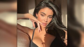 Κάιλι Τζένερ: Κάνει ντουζ γυμνή 