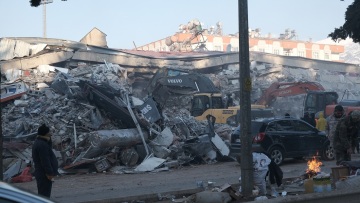 Σεισμός στην Τουρκία: Έξι συλλήψεις στην Αλεξανδρέττα για σεξουαλικές επιθέσεις εναντίον θυμάτων του Εγκέλαδου