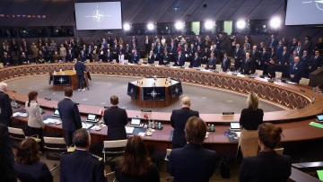 ΝΑΤΟ: Στο προσκήνιο και πάλι η διαμάχη των κρατών μελών για αύξηση των αμυντικών δαπανών