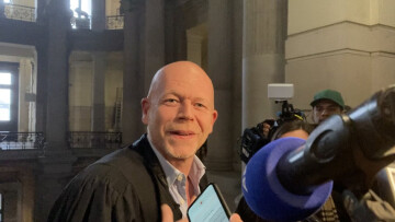 Εύα Καϊλή: «Είναι μάνα, πρέπει να είναι σπίτι στο παιδί της» - Η γραμμή του «δικηγόρου του διαβόλου»