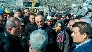 Μεβλούτ Τσαβούσογλου: Έξι μέτρα για επανέναρξη διαλόγου με την Ελλάδα προτείνει η Τουρκία