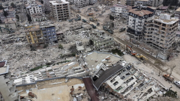 Σεισμός στην Τουρκία: Πάνω από 43.500 οι νεκροί 