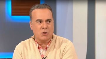 Φώτης Σεργουλόπουλος: «'Εχω γράψει στίχους για την Έφη Σαρρή»