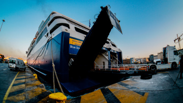 Καθαρά Δευτέρα: Κορυφώνεται η έξοδος για το τριήμερο - Αυξημένη η κίνηση στα λιμάνια