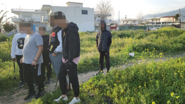 Ζεφύρι: 28χρονος από «αντίπαλη» οικογένεια πυροβόλησε και τραυμάτισε την 5χρονη - Τι λέει ο θείος της