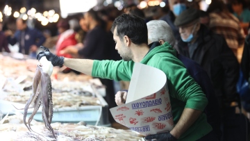 Καθαρά Δευτέρα: Πώς λειτουργεί η αγορά σε Βαρβάκειο και Ρέντη - Τι ισχύει για τις λαϊκές αγορές