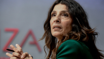 Τσαπανίδου σε Οικονόμου: Η υποκρισία σας περισσεύει 