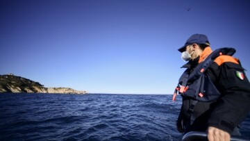 Ιταλία: Στους 61 οι νεκροί μετανάστες από το ναυάγιο, 12 παιδιά ανάμεσά τους