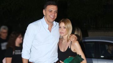 Βασίλης Κικίλιας: Στην Πάτμο με τη Τζένη Μπαλατσινού και τον γιο τους - Η ανάρτησή του