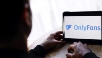 Μοντέλο του OnlyFans ενοχλήθηκε αφού έμαθε ότι ο νέος σύντροφος της μαμάς της είναι ένας από τους κορυφαίους συνδρομητές της