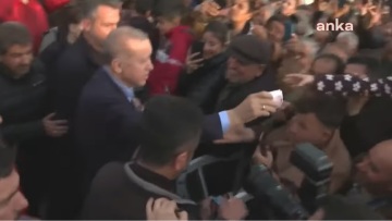 Τουρκία: Επίθεση Κιλιτσντάρογλου στον Ερντογάν που μοίραζε χρήματα - «Για όνομα του Θεού»