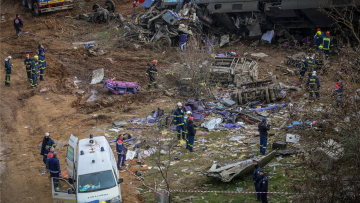 Σύγκρουση τρένων στη Λάρισα: Πώς έγινε το δυστύχημα - Γιατί τα δύο τρένα βρέθηκαν στην ίδια γραμμή