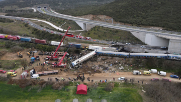 Σύγκρουση τρένων στη Λάρισα: Το μοιραίο λάθος του σταθμάρχη Λάρισας  που έφερε την τραγωδία - Συνελήφθη μετά την κατάθεση