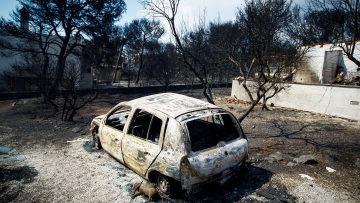 Δίκη για το Μάτι: Χειροκροτήματα για τον πραγματογνώμονα Λιότσιο – Κατέθεσε ότι δέχθηκε απειλές