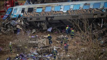 Σύγκρουση τρένων στα Τέμπη: Έκτακτη αιμοδοσία στην Περιφέρεια Αττικής την Πέμπτη για τους τραυματίες