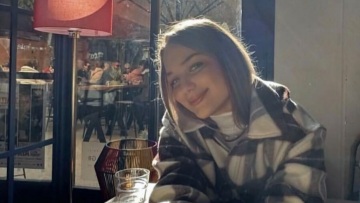 Σύγκρουση τρένων στη Λάρισα: «Πήραν ψυχές» - Συγκλονίζει ο πατέρας της Κλαούντιας που σκοτώθηκε στα Τέμπη 