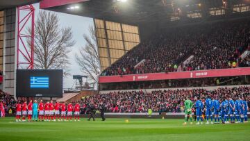 Premier League: Ενός λεπτού σιγή στο Νότιγχαμ Φόρεστ - Έβερτον για την τραγωδία στα Τέμπη 