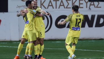 Super League 1, ΟΦΗ-ΑΕΚ 0-3: Κέρδισε και επέστρεψε στην κορυφή! 