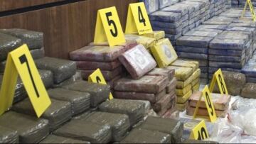 Πορτογαλία: Φόρτωσαν σε ταχύπλοο 3,7 τόνους κάνναβη - Τέσσερις συλλήψεις