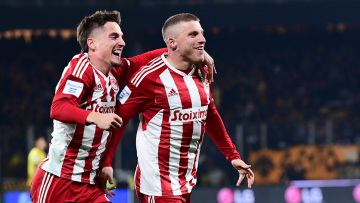 Super League 1, ΑΕΚ-Ολυμπιακός 1-3: Ερυθρόλευκο πάρτι -  Δείτε τα γκολ 